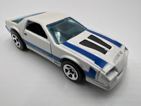 Hot Wheels 1 64 Target Retro Series 85 Chevy Camaro IROC-Z Loose Online now